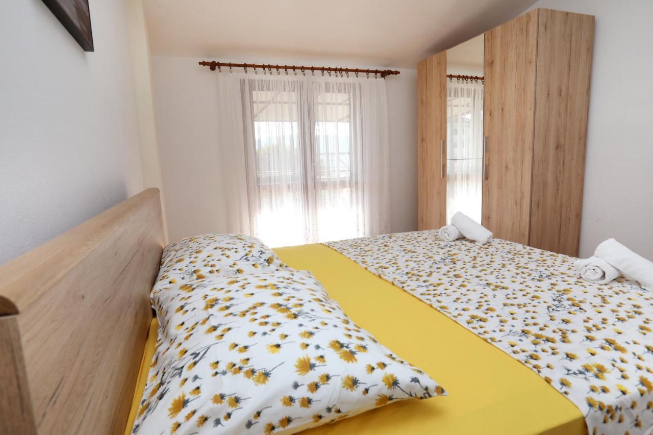 Apartman Gilan Seget Vranjica Zewnętrze zdjęcie