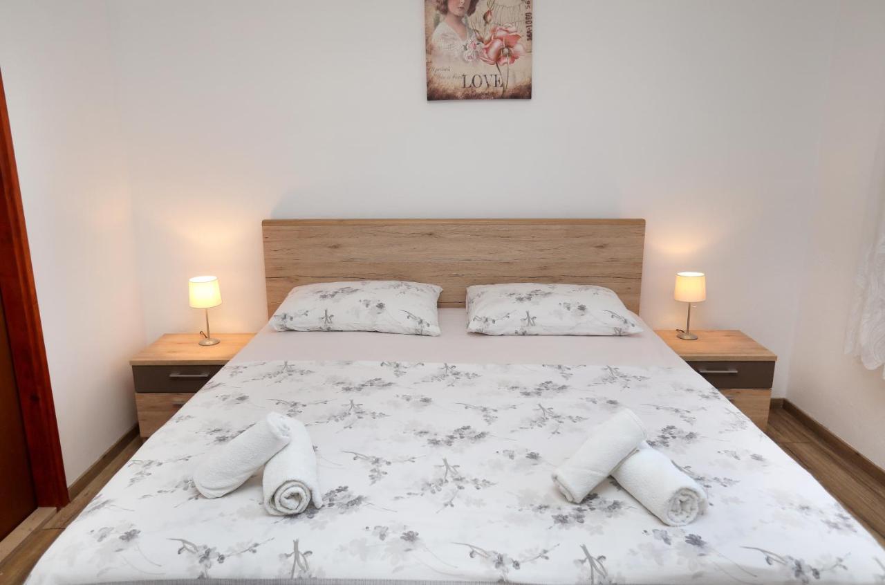 Apartman Gilan Seget Vranjica Zewnętrze zdjęcie