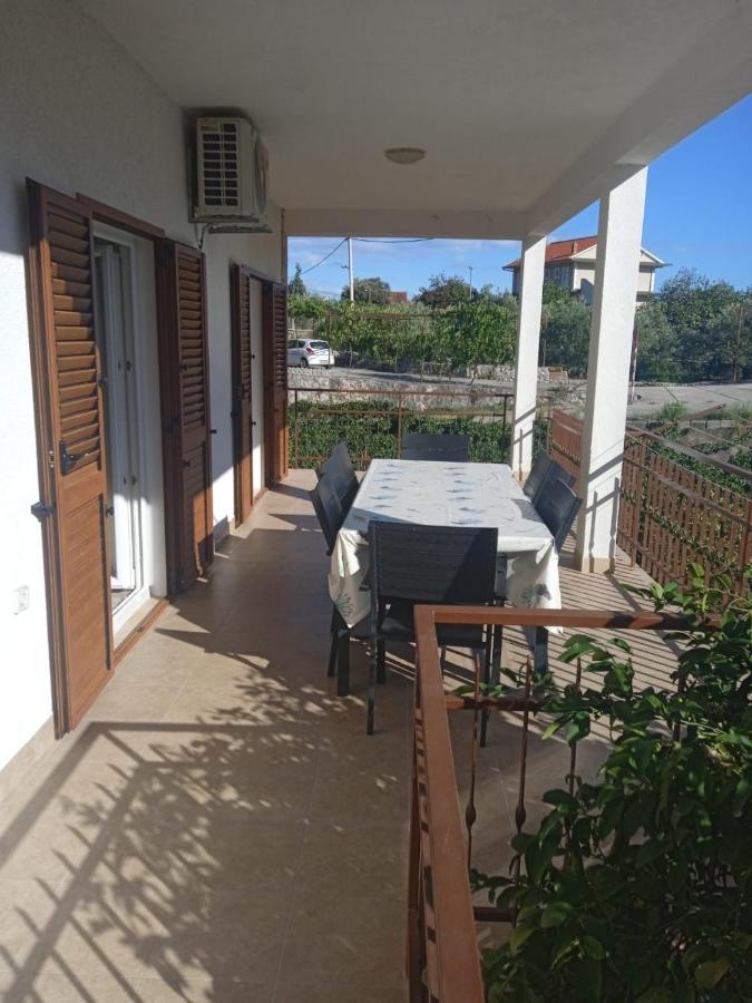 Apartman Gilan Seget Vranjica Zewnętrze zdjęcie