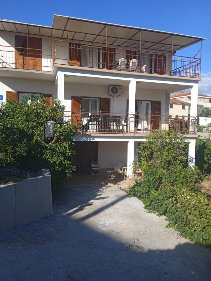 Apartman Gilan Seget Vranjica Zewnętrze zdjęcie